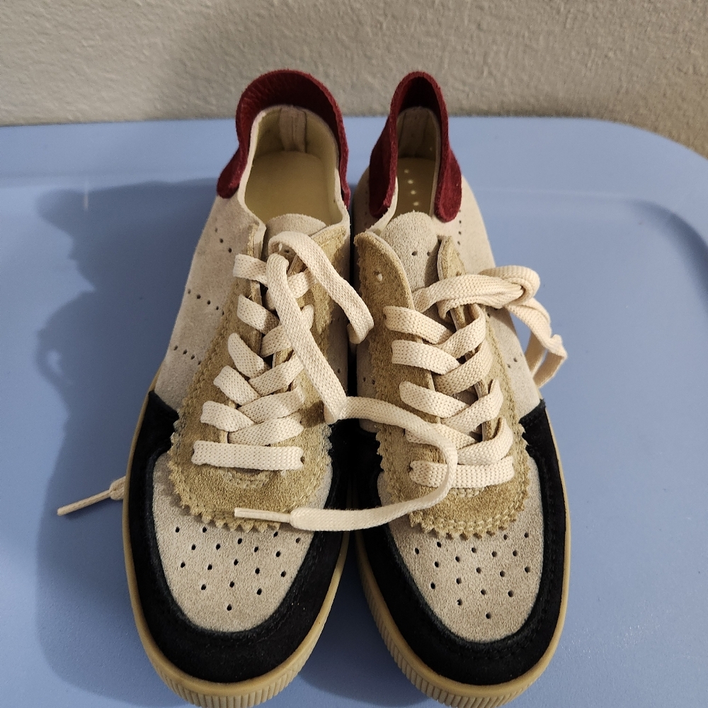Pedro Garcia Claret and Black tennis shoes